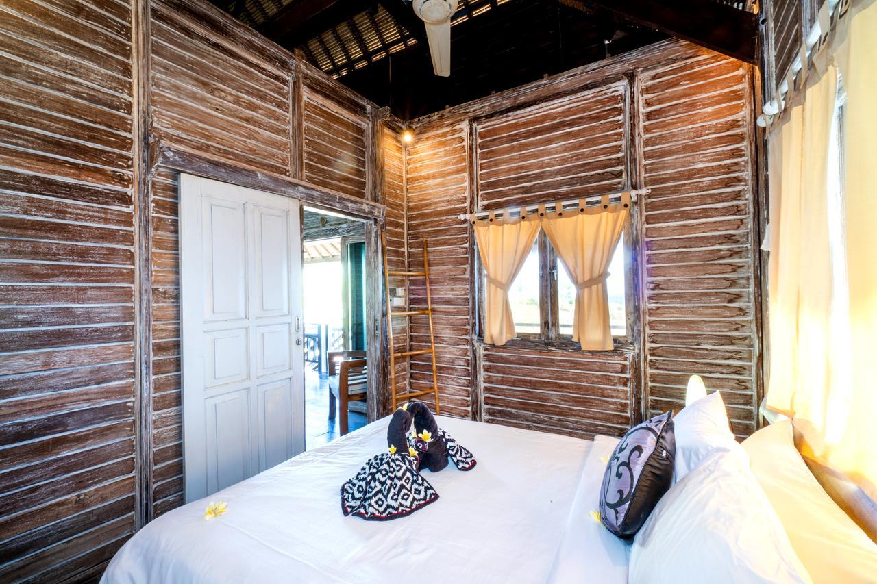Island Cove Resort レンボンガン島 エクステリア 写真